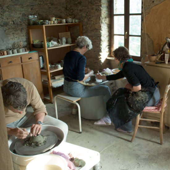 Il Borghetto Della Ceramica.Liguria Corsi Di Ceramica Borghetto D Arroscia Imperia Lisa Meixner